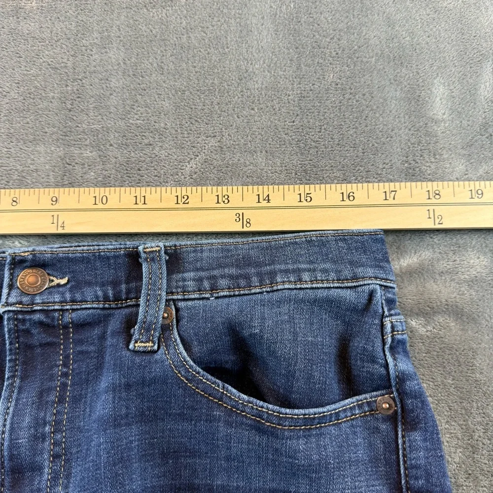 Lucky Brand Women's Jeans Size 12/31‎ Straight Leg High Rise Dark Wash